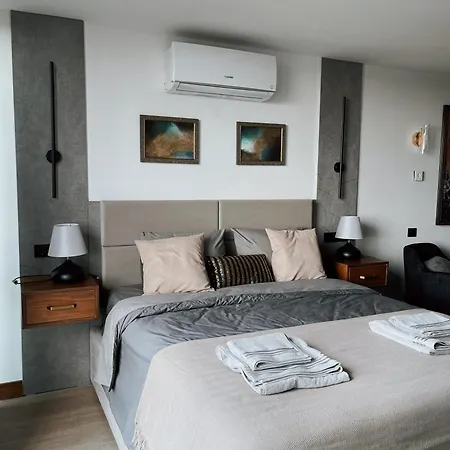 Apartmán Modern With Balcony *
