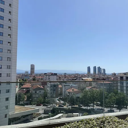 Daire Modern With Balcony